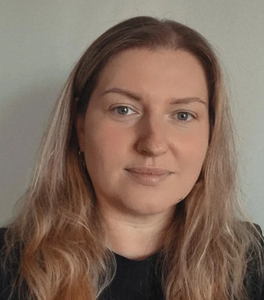 Agnieszka Rygielska - Specjalista do spraw obsługi bieżącej pracy biura, obiegu informacji i dokumentów.